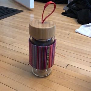 Defuser waterbottle with sleeve